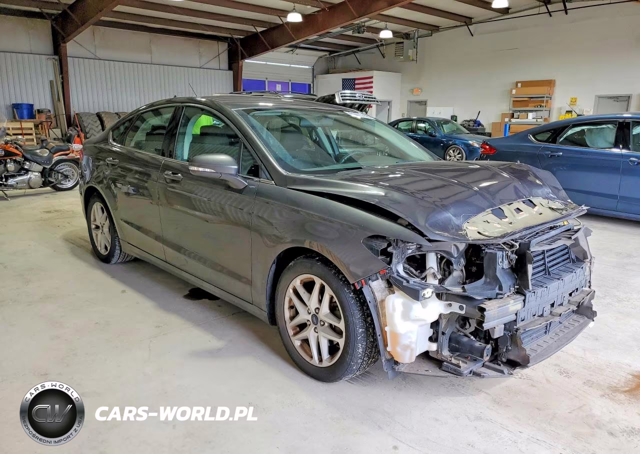 2015 Ford Fusion Se VIN:3FA6P0H75FR228310 - 4