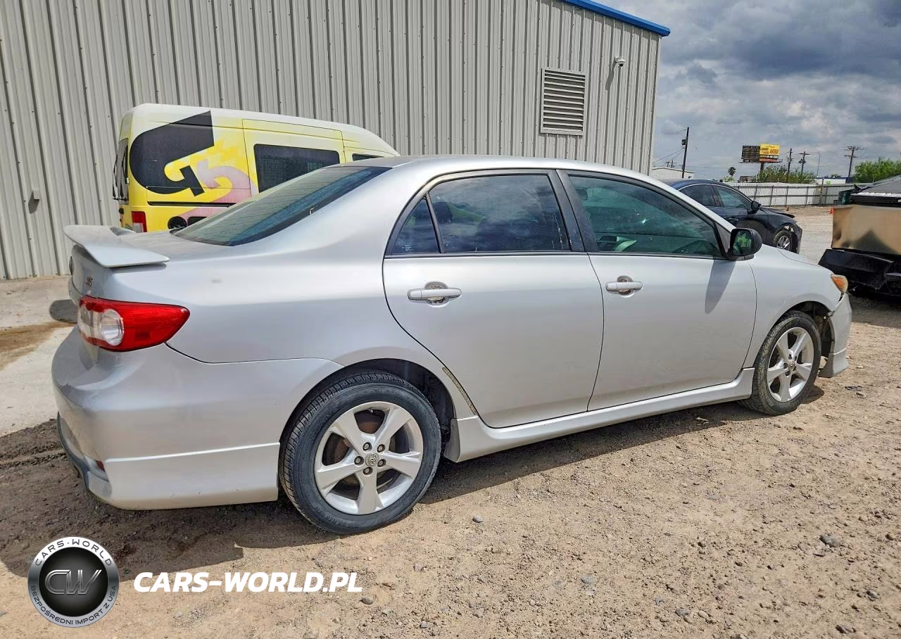 2013 Toyota Corolla S VIN:5YFBU4EE6DP130787 - 3