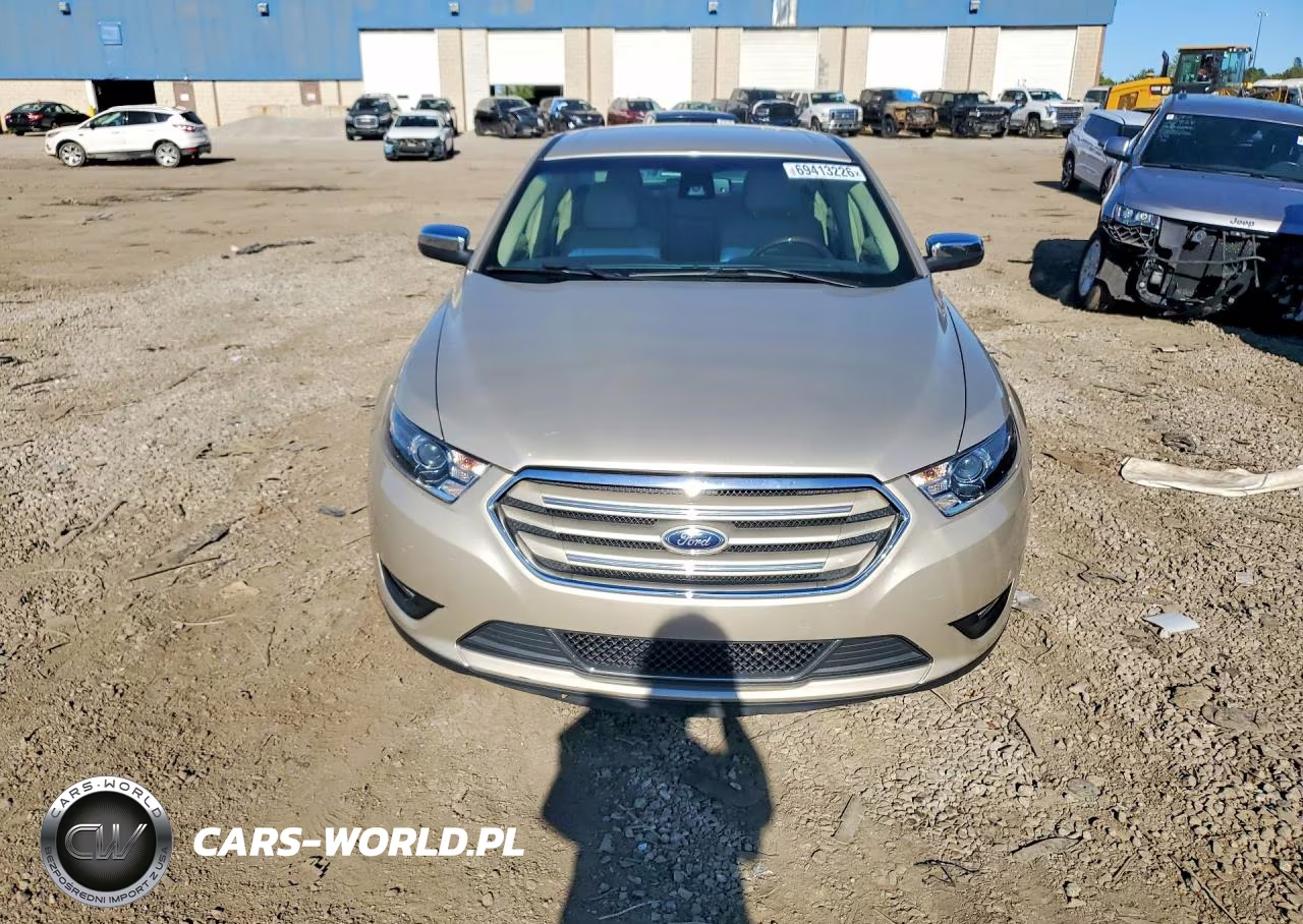 2017 Ford Taurus Limited VIN:1FAHP2F86HG139999 - 5