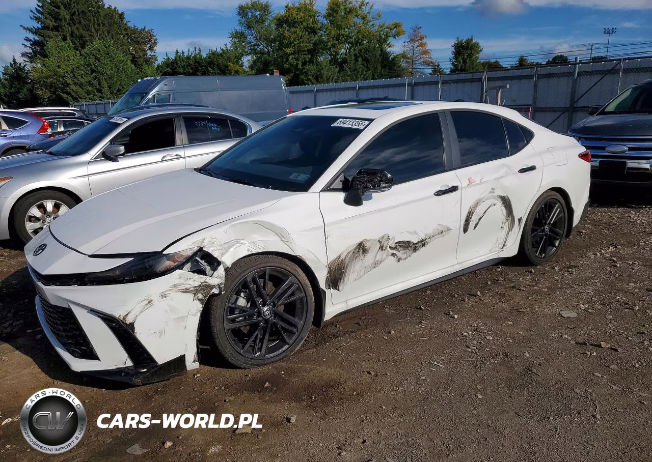 2026 Toyota Camry Nightshade – zdjęcie 1 z 12