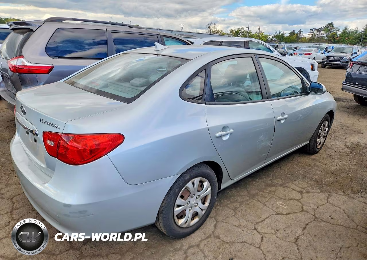 2010 Hyundai Elantra Gls VIN:KMHDU4AD8AU968755 - 3