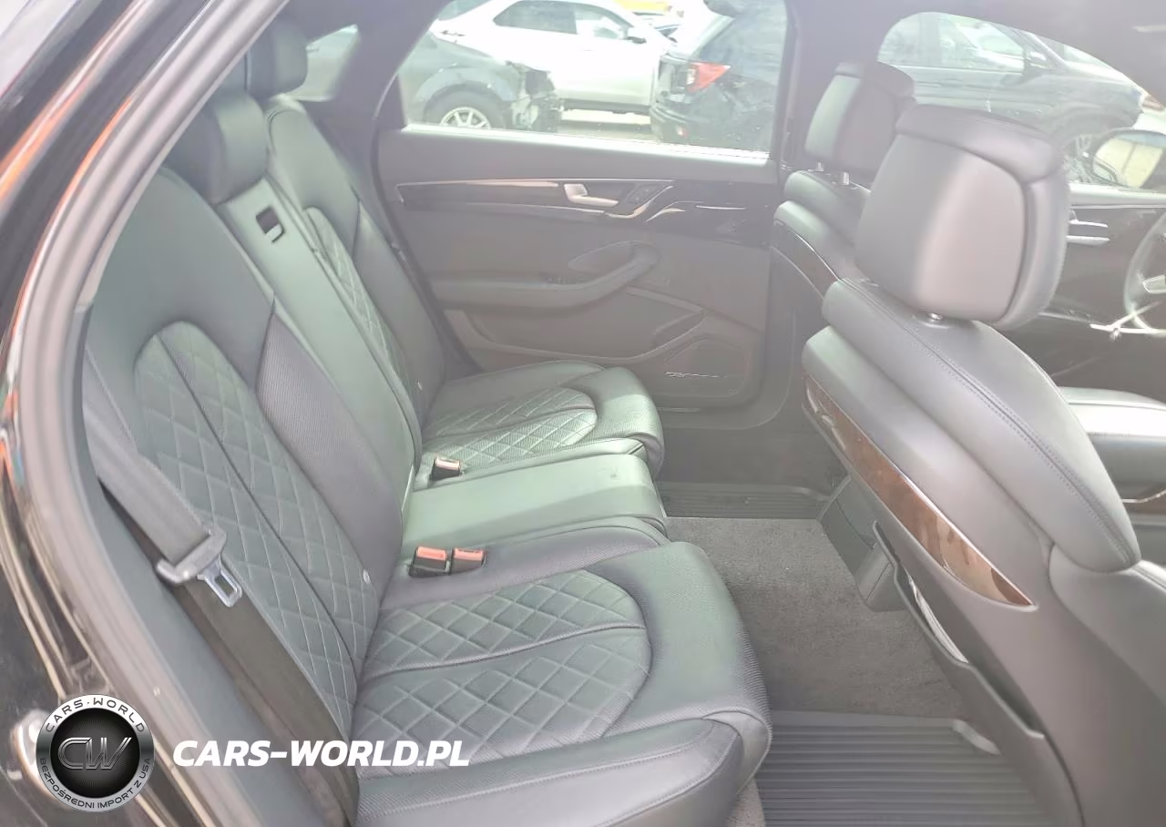 2015 Audi A8 L Quattro VIN:WAU3GAFD1FN007394 - 10