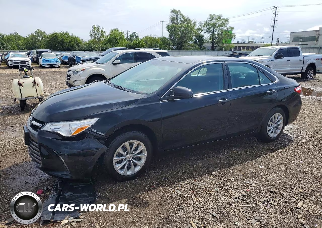 2017 Toyota Camry Le – zdjęcie 1 z 12