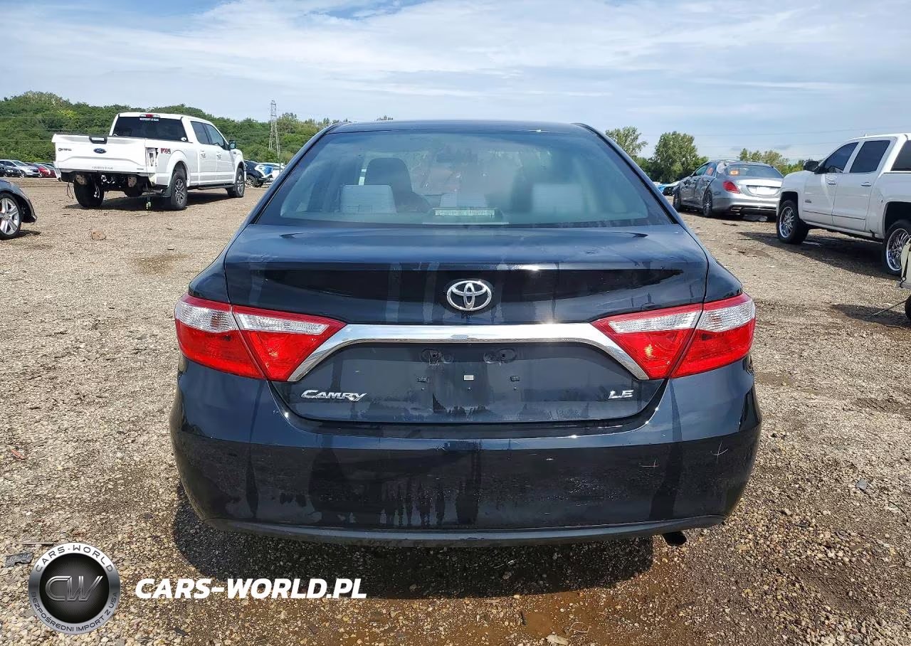 2017 Toyota Camry Le VIN:4T1BF1FK7HU761792 - 6