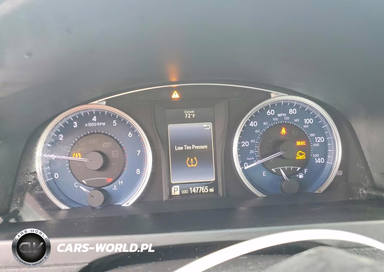 2017 Toyota Camry Le VIN:4T1BF1FK7HU761792 - 9