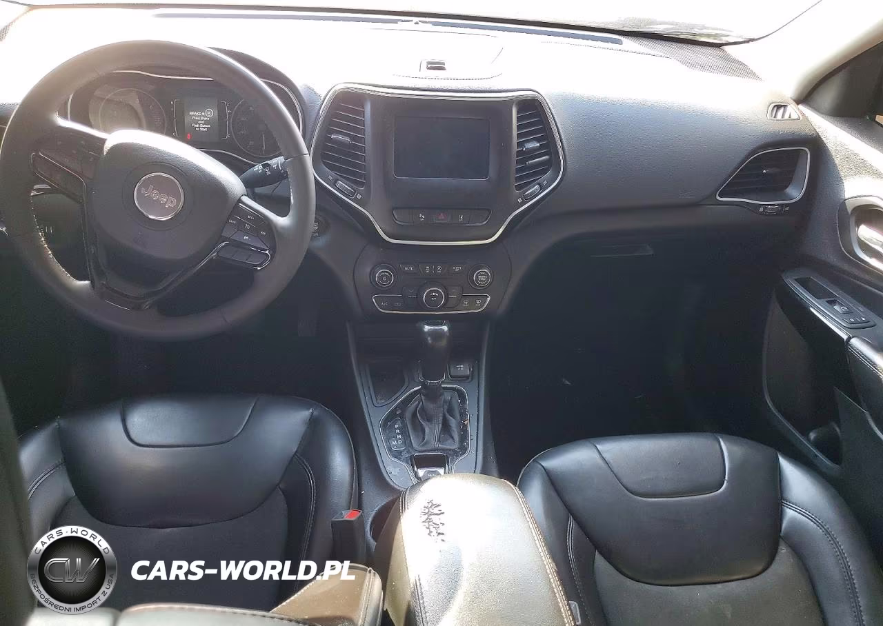 2021 Jeep Cherokee Latitude Plus VIN:1C4PJLLB8MD208653 - 8