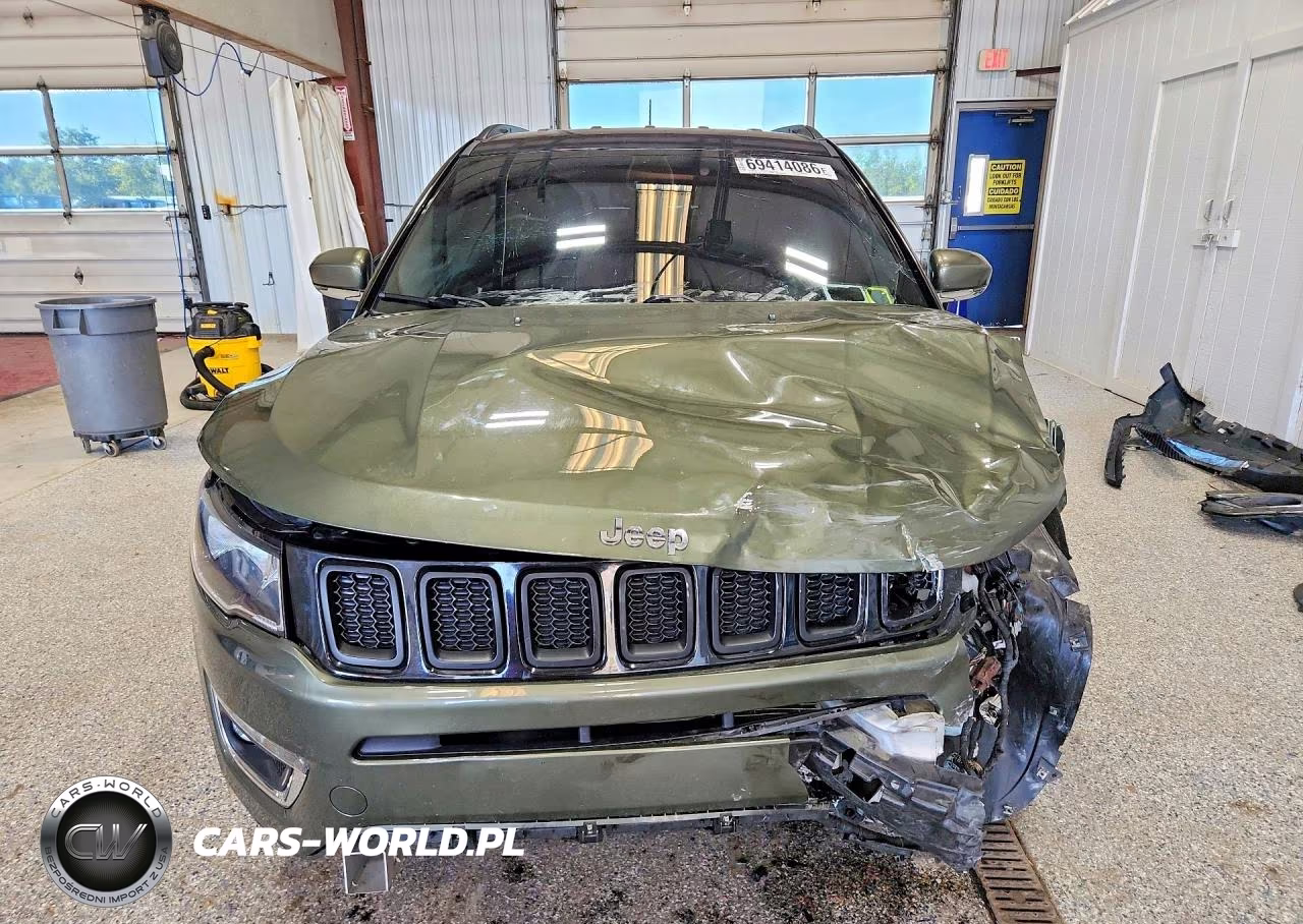 2019 Jeep Compass Limited VIN:3C4NJDCB0KT752875 - 5