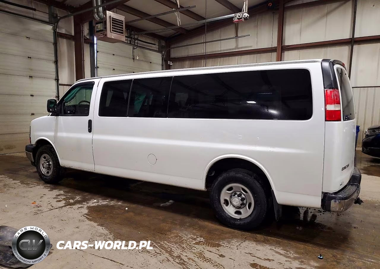 2017 Chevrolet Express G3500 Lt VIN:1GAZGPFGXH1216940 - 2