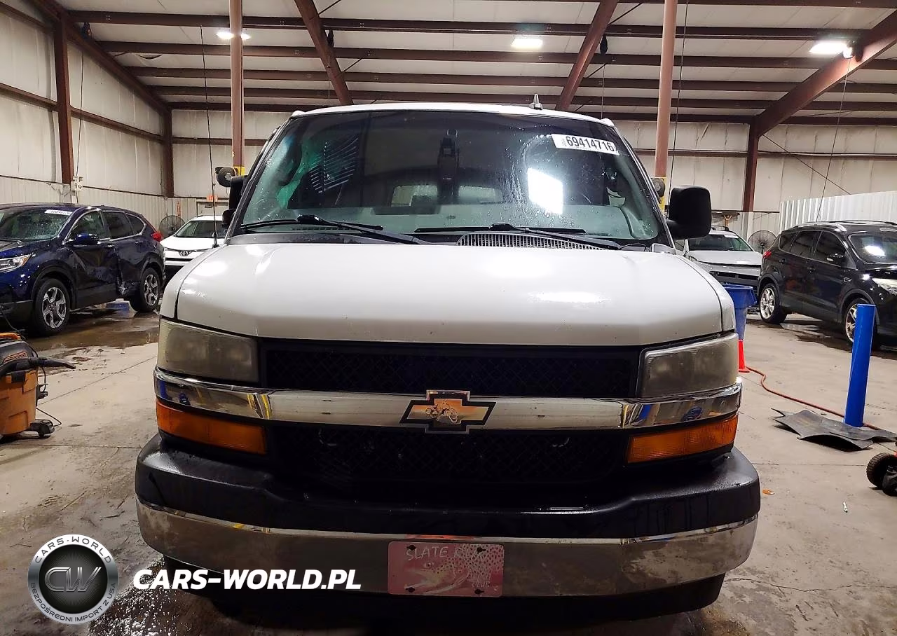 2017 Chevrolet Express G3500 Lt VIN:1GAZGPFGXH1216940 - 5