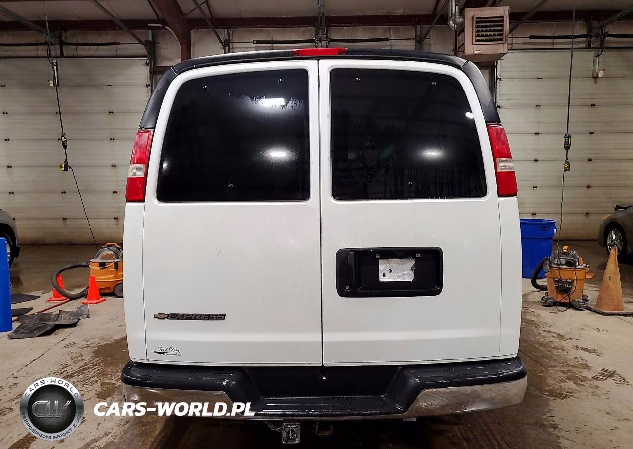 2017 Chevrolet Express G3500 Lt VIN:1GAZGPFGXH1216940 - 6