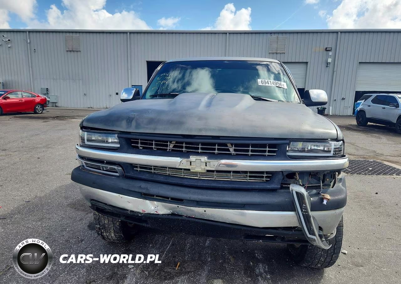 2000 Chevrolet Silverado C1500 VIN:2GCEC19T6Y1175689 - 5