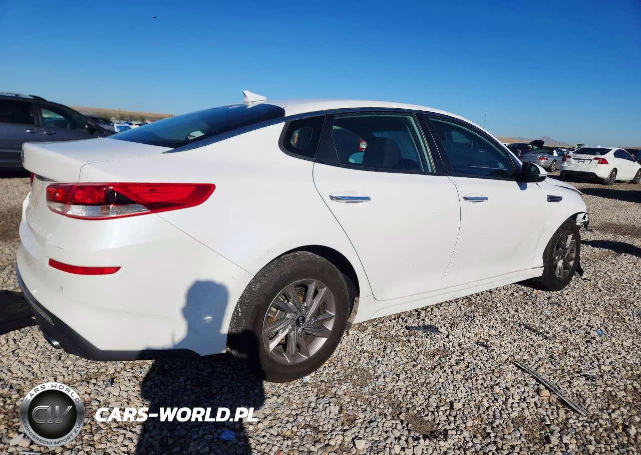 2020 Kia Optima Lx VIN:5XXGT4L36LG418682 - 3