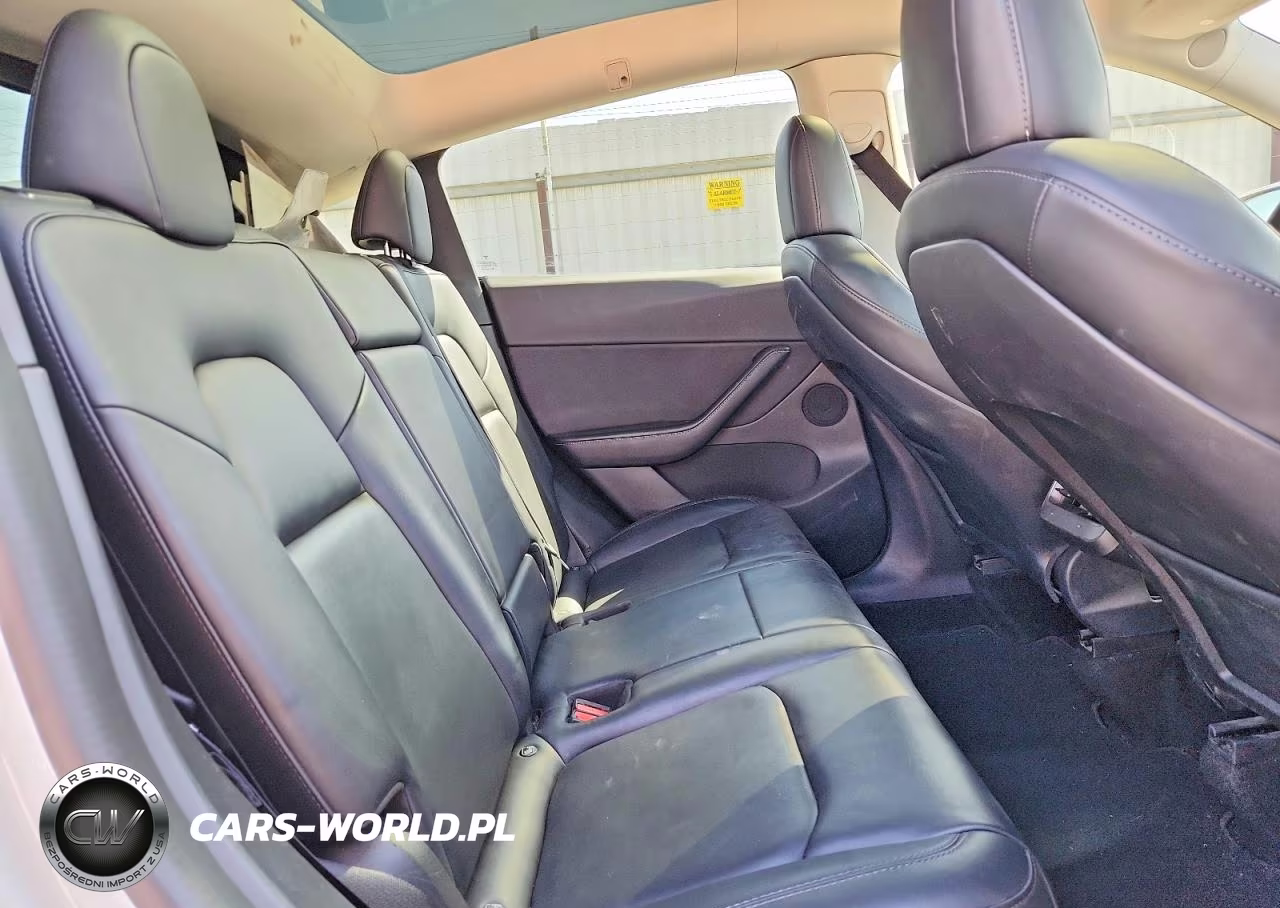 2022 Tesla Model Y VIN:7SAYGDEF7NF410230 - 10