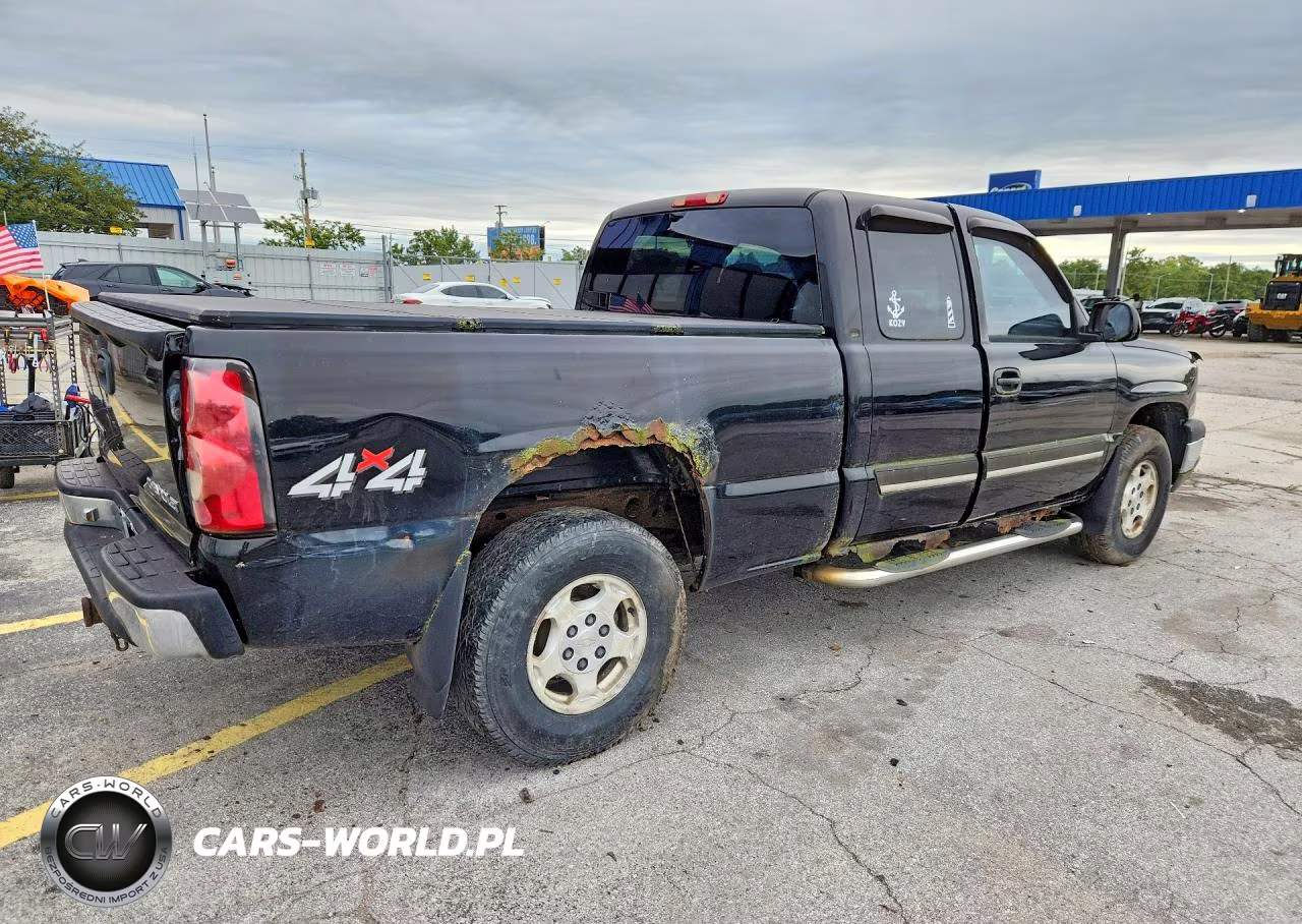 2004 Chevrolet Silverado K1500 VIN:2GCEK19V241111972 - 3