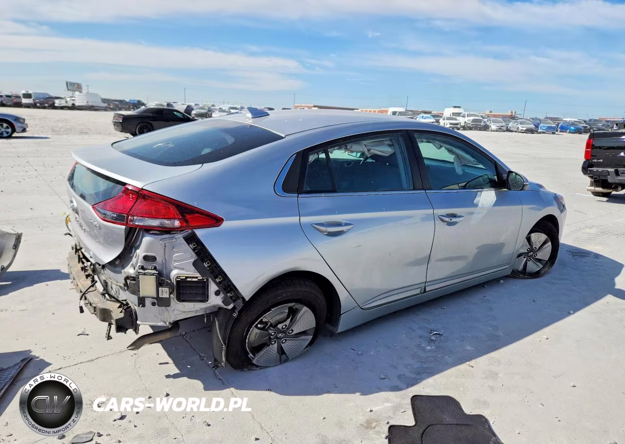 2022 Hyundai Ioniq Se VIN:KMHC75LC2NU266319 - 3