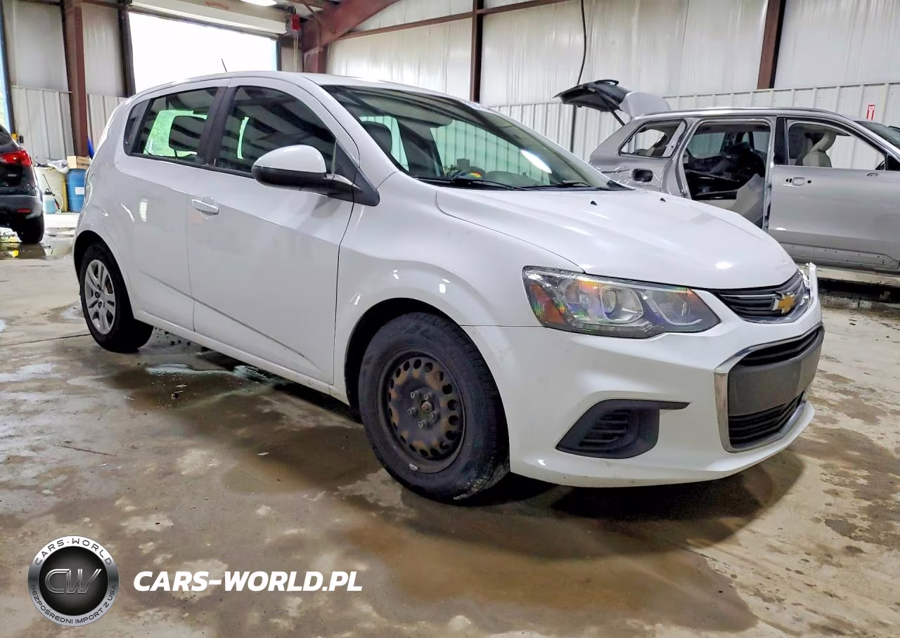 2017 Chevrolet Sonic VIN:1G1JG6SH0H4172693 - 4