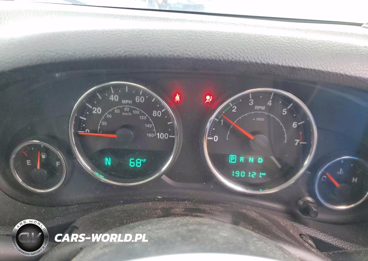 2015 Jeep Wrangler Unlimited Sport Rhd VIN:1C4BJWKG5FL652106 - 9