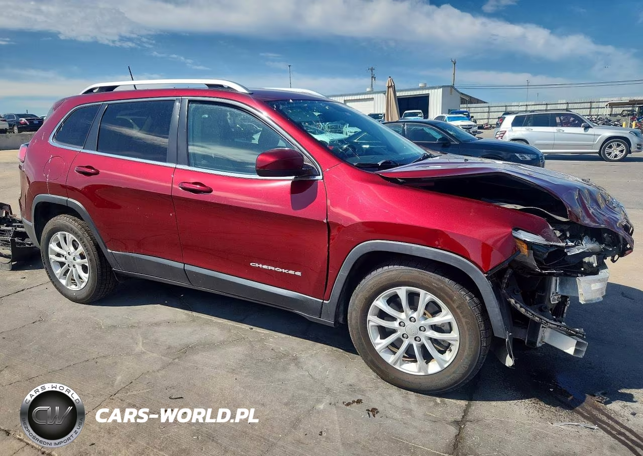 2019 Jeep Cherokee Latitude VIN:1C4PJLCB7KD392416 - 4