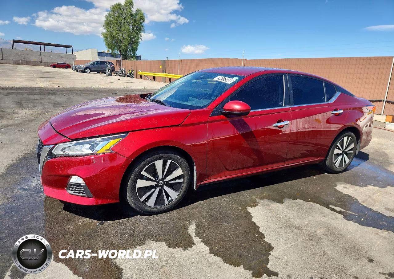 2022 Nissan Altima Sv