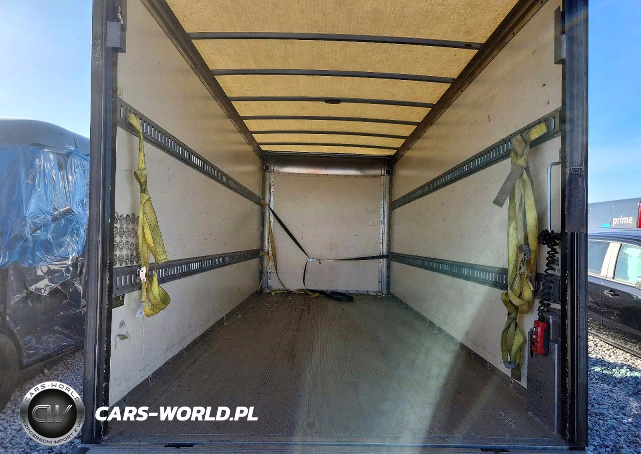 2017 Ford Transit Box Truck VIN:1FDBF9ZM5HKB57780 - 10