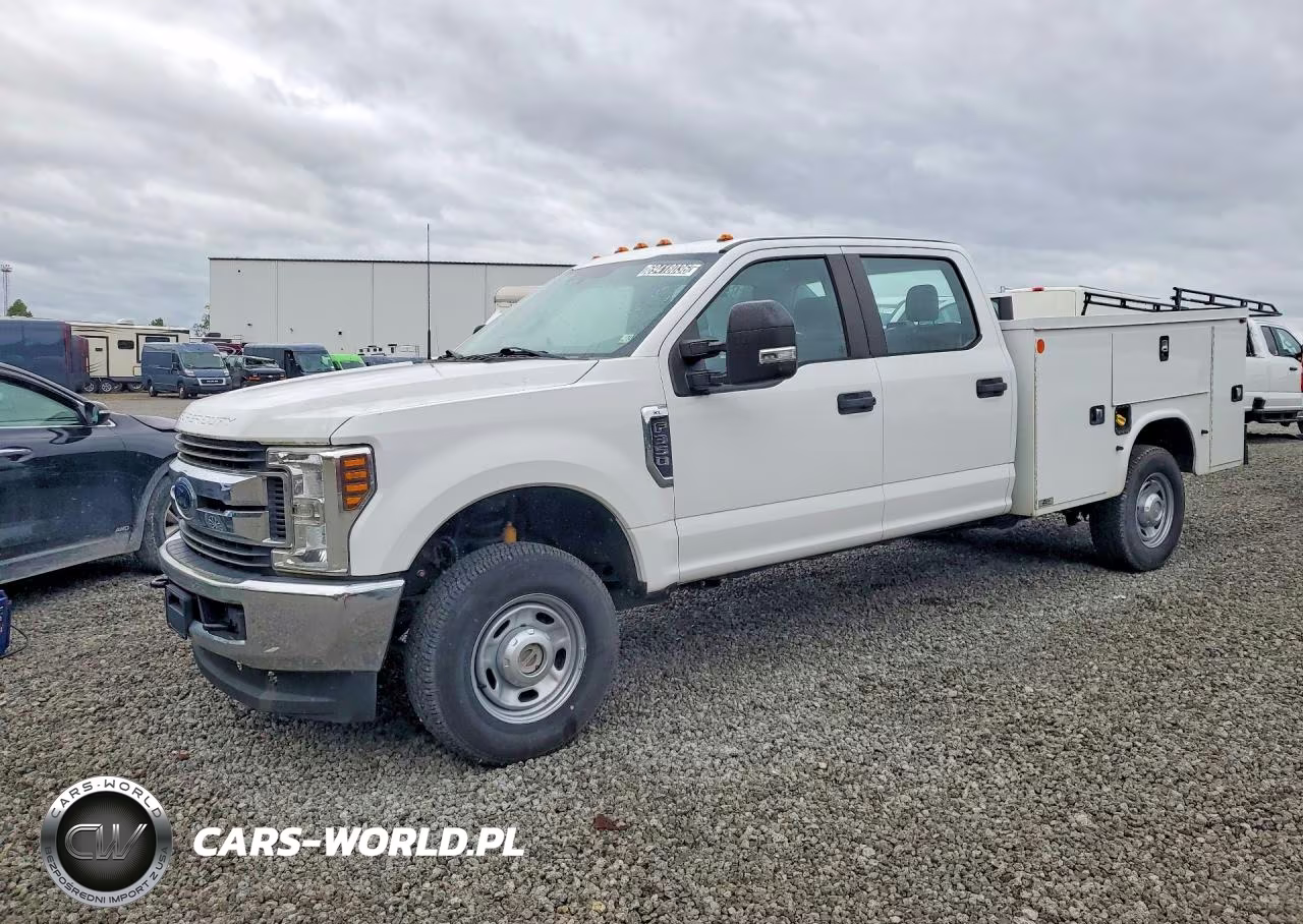 2018 Ford F350 Super Duty VIN:1FD8W3B69JEB92104 - 1