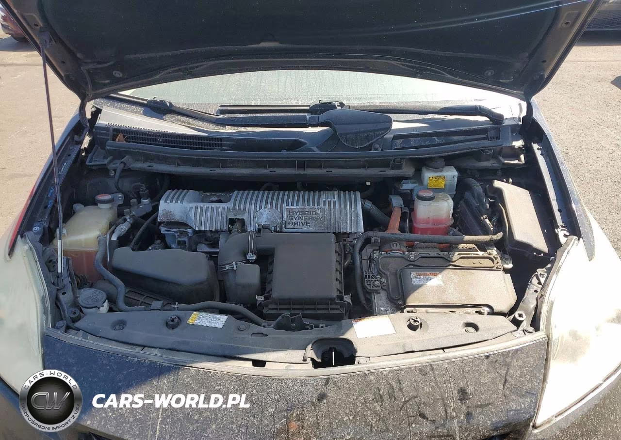 2015 Toyota Prius Two VIN:JTDKN3DU5F0482823 - 11