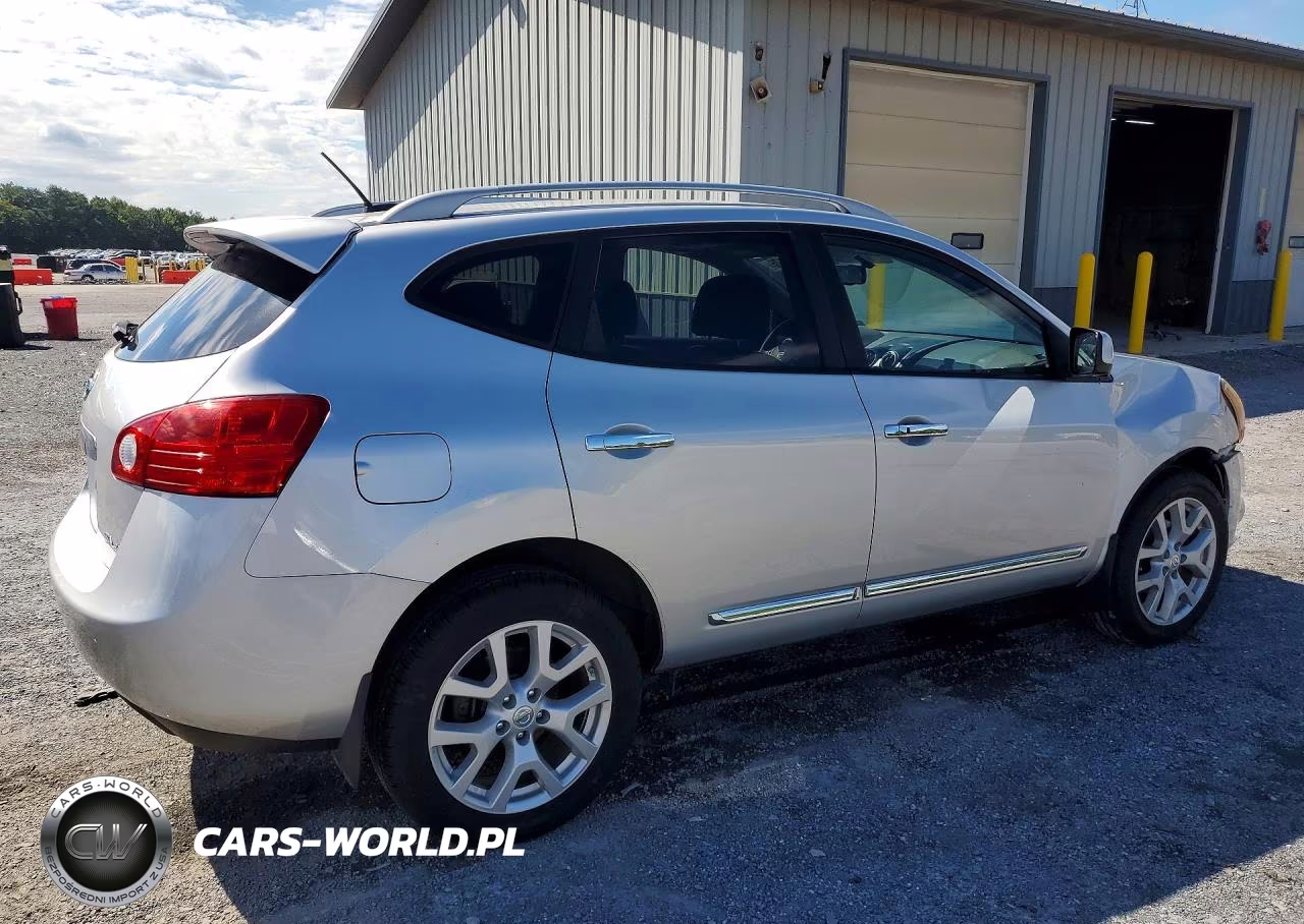 2013 Nissan Rogue S VIN:JN8AS5MV6DW652520 - 3