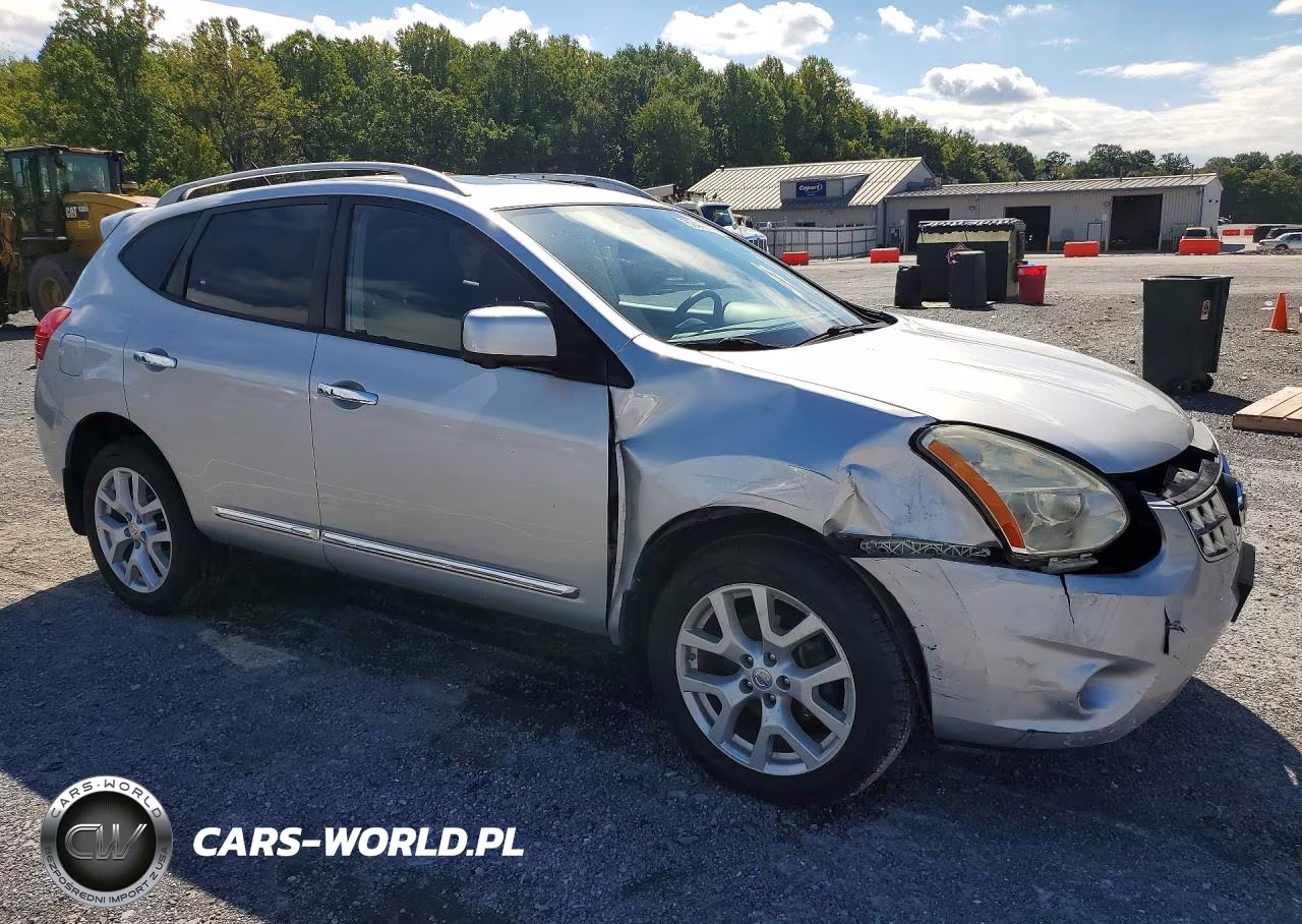 2013 Nissan Rogue S VIN:JN8AS5MV6DW652520 - 4