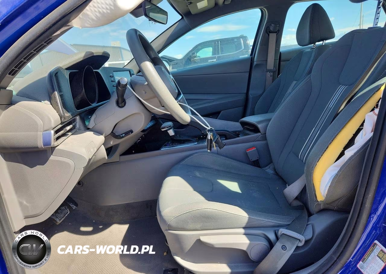 2023 Hyundai Elantra Sel VIN:KMHLM4AG3PU577818 - 7