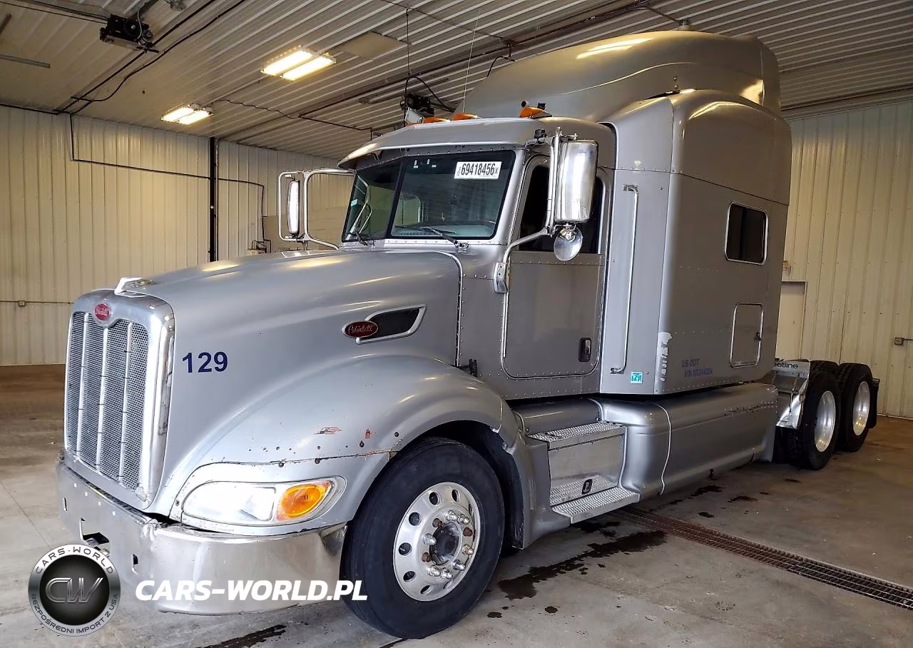 2014 Peterbilt 389 Semi Truck