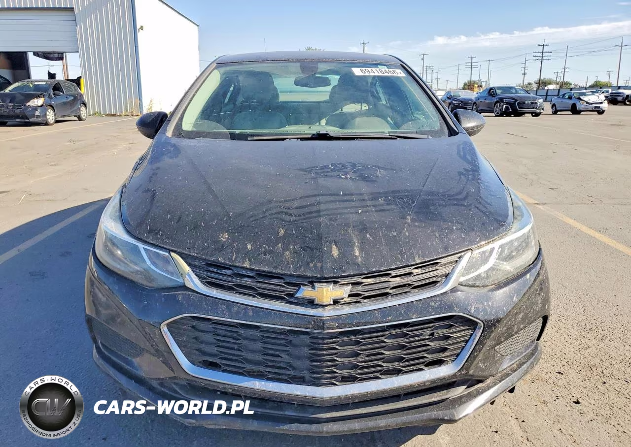 2017 Chevrolet Cruze Lt VIN:1G1BE5SM9H7200040 - 5