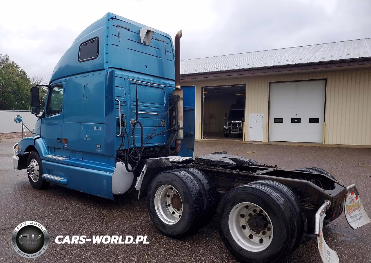 2000 Volvo Vnl Semi Truck VIN:4V4ND4RH1YN778532 - 2