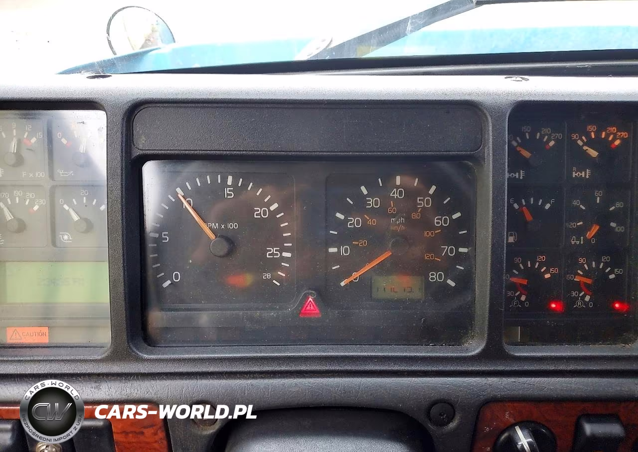 2000 Volvo Vnl Semi Truck VIN:4V4ND4RH1YN778532 - 9