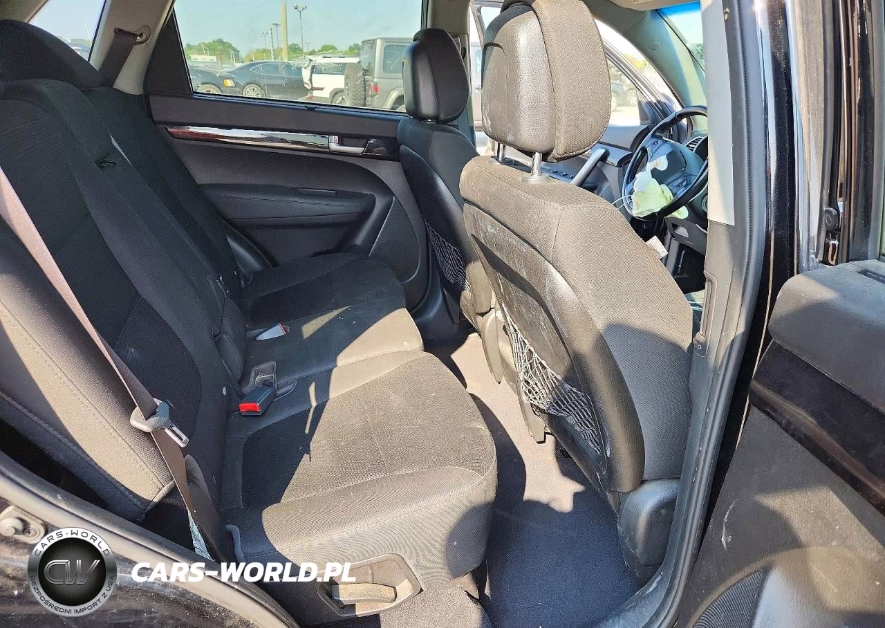 2015 Kia Sorento Lx VIN:5XYKT3A69FG611670 - 11