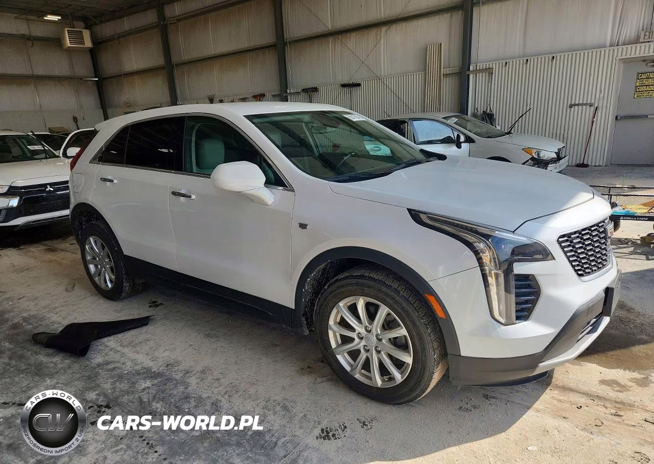 2019 Cadillac Xt4 Luxury VIN:1GYFZBR41KF162201 - 4