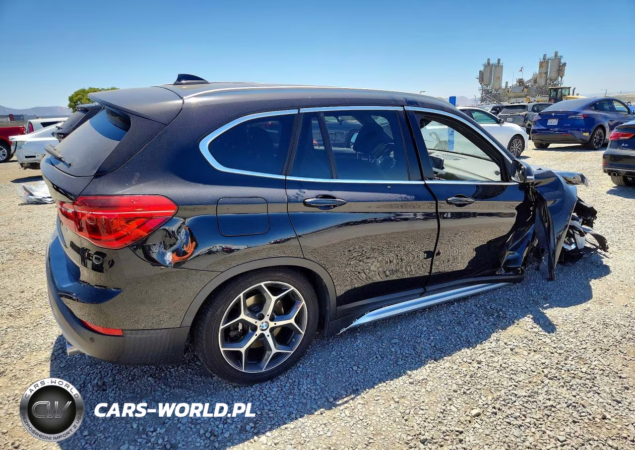 2019 BMW X1 Sdrive28I VIN:WBXHU7C53K5L11227 - 3