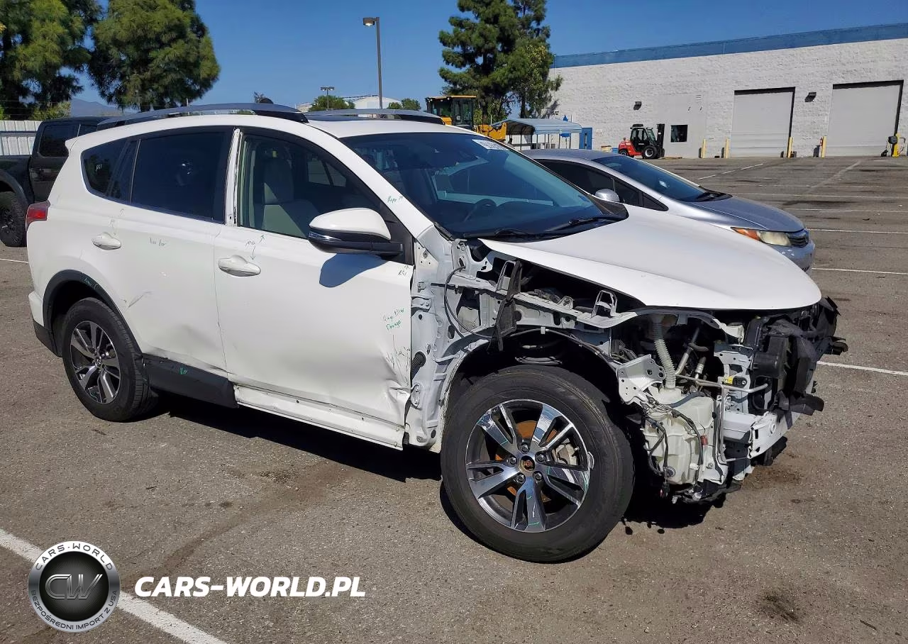 2017 Toyota Rav4 Xle VIN:JTMWFREV1HJ102057 - 4