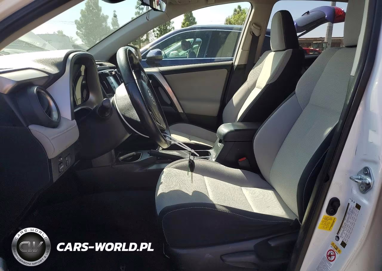 2017 Toyota Rav4 Xle VIN:JTMWFREV1HJ102057 - 7