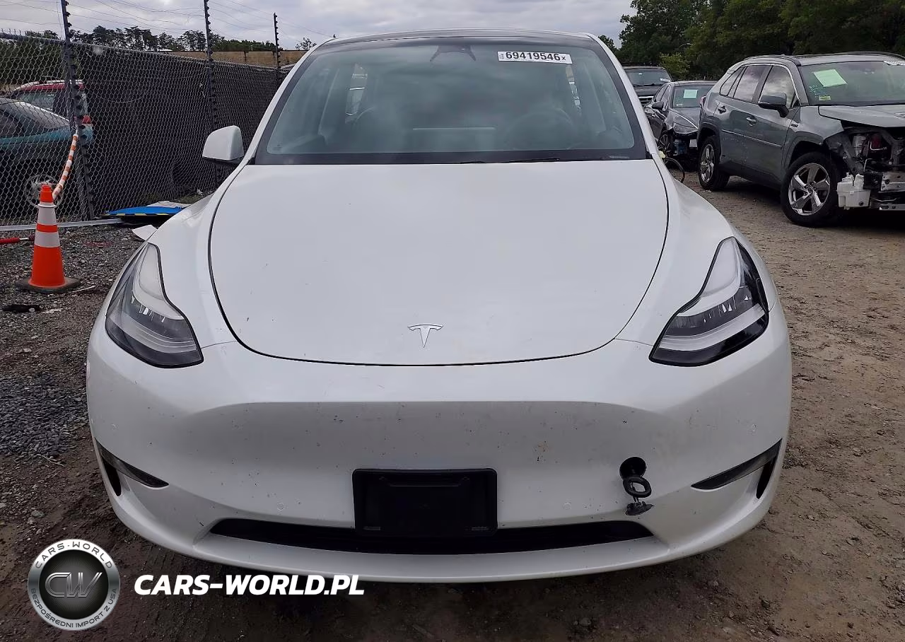 2020 Tesla Model Y VIN:5YJYGDEE2LF032187 - 5
