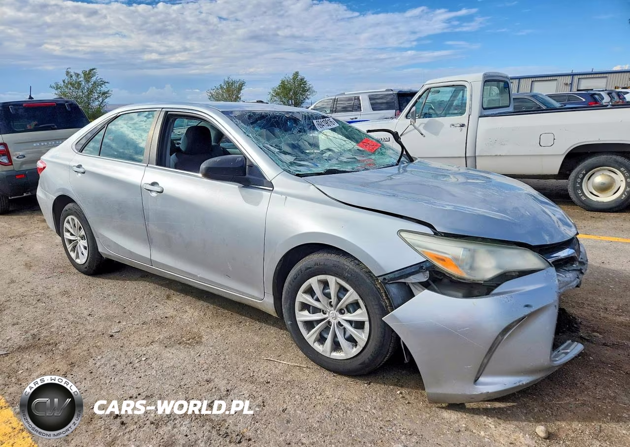 2015 Toyota Camry Le VIN:4T4BF1FK7FR466968 - 4