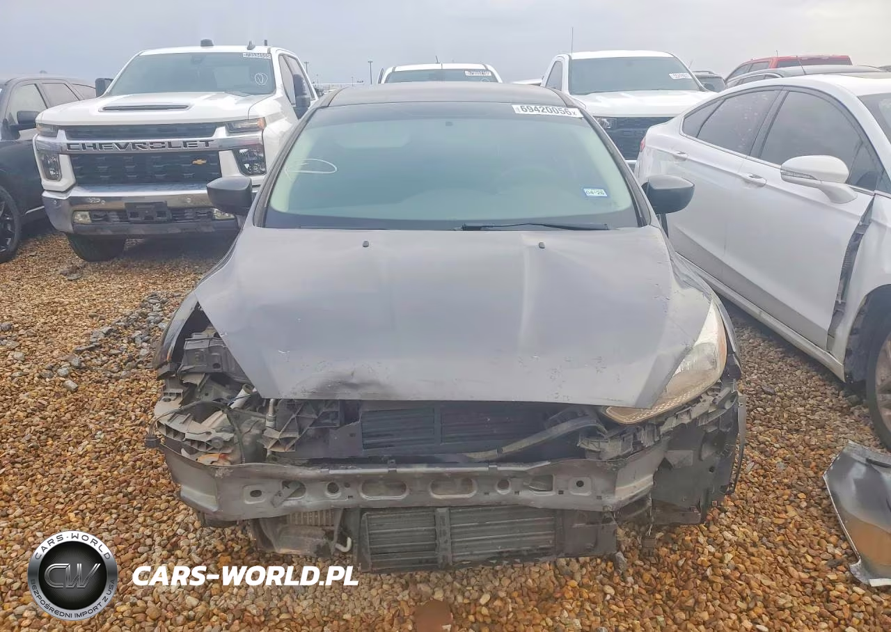 2018 Ford Focus Se VIN:1FADP3FE9JL284803 - 5