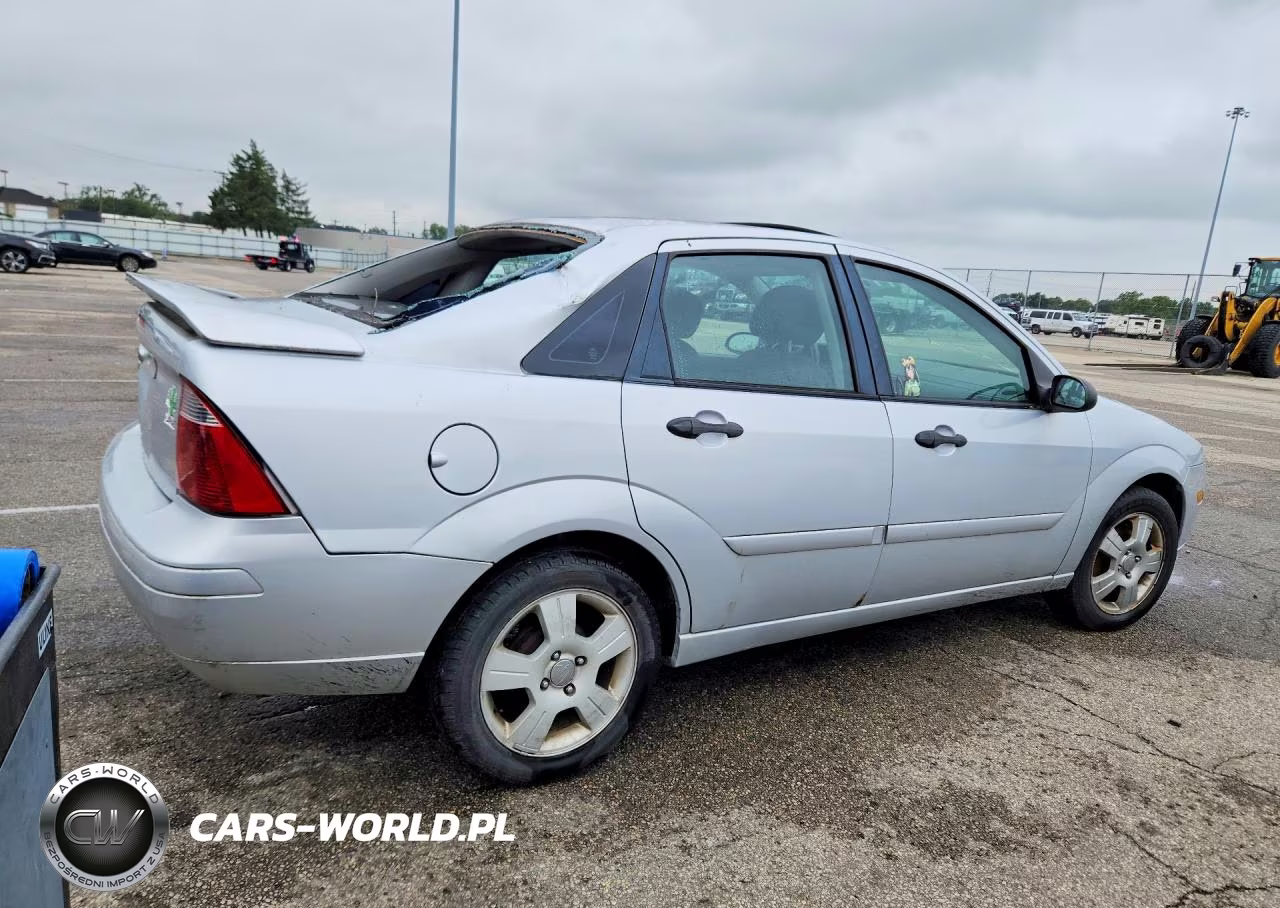 2007 Ford Focus Zx4 VIN:1FAHP34N77W171718 - 3