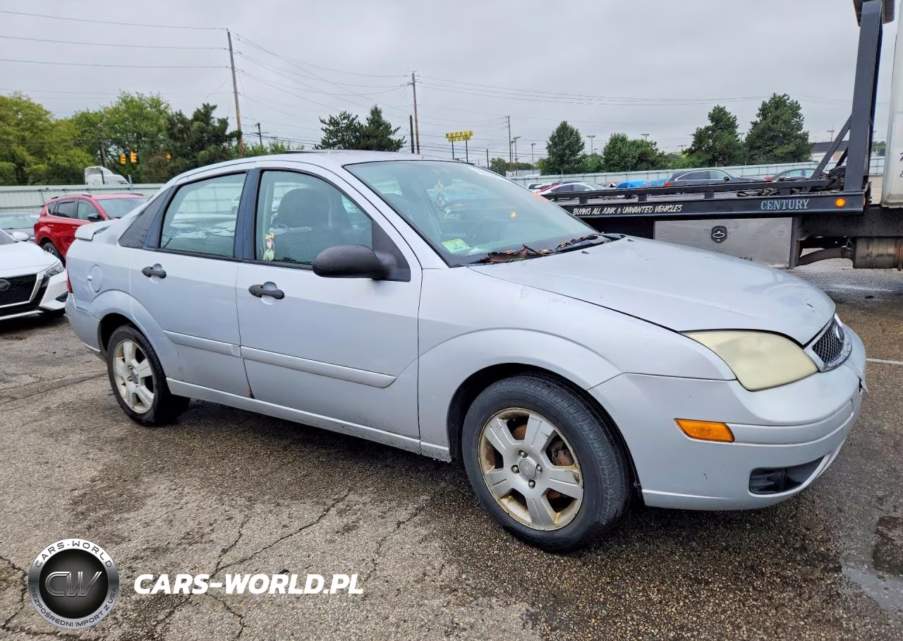 2007 Ford Focus Zx4 VIN:1FAHP34N77W171718 - 4
