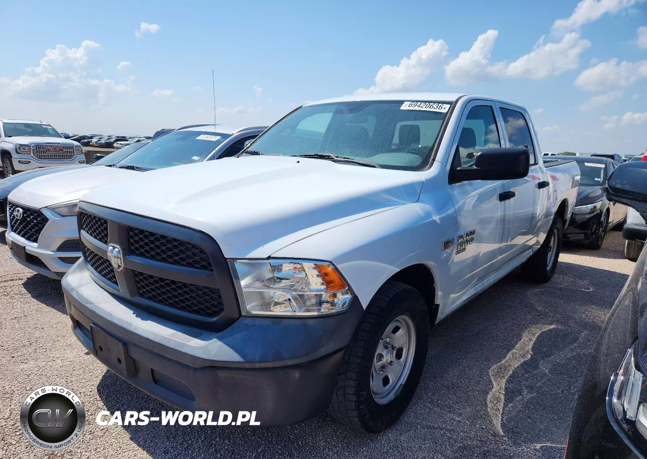2019 Ram 1500 Classic Tradesman VIN:1C6RR6KTXKS633482 - 1