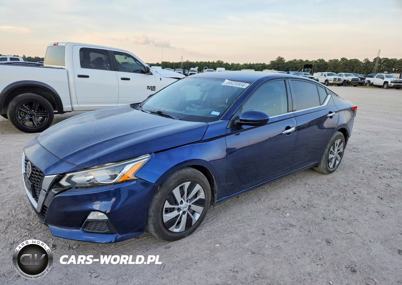 2019 Nissan Altima S