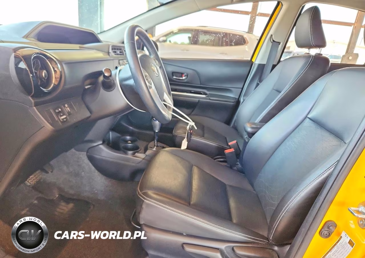 2015 TOYOTA PRIUS C  VIN:JTDKDTB35F1091176 - 7