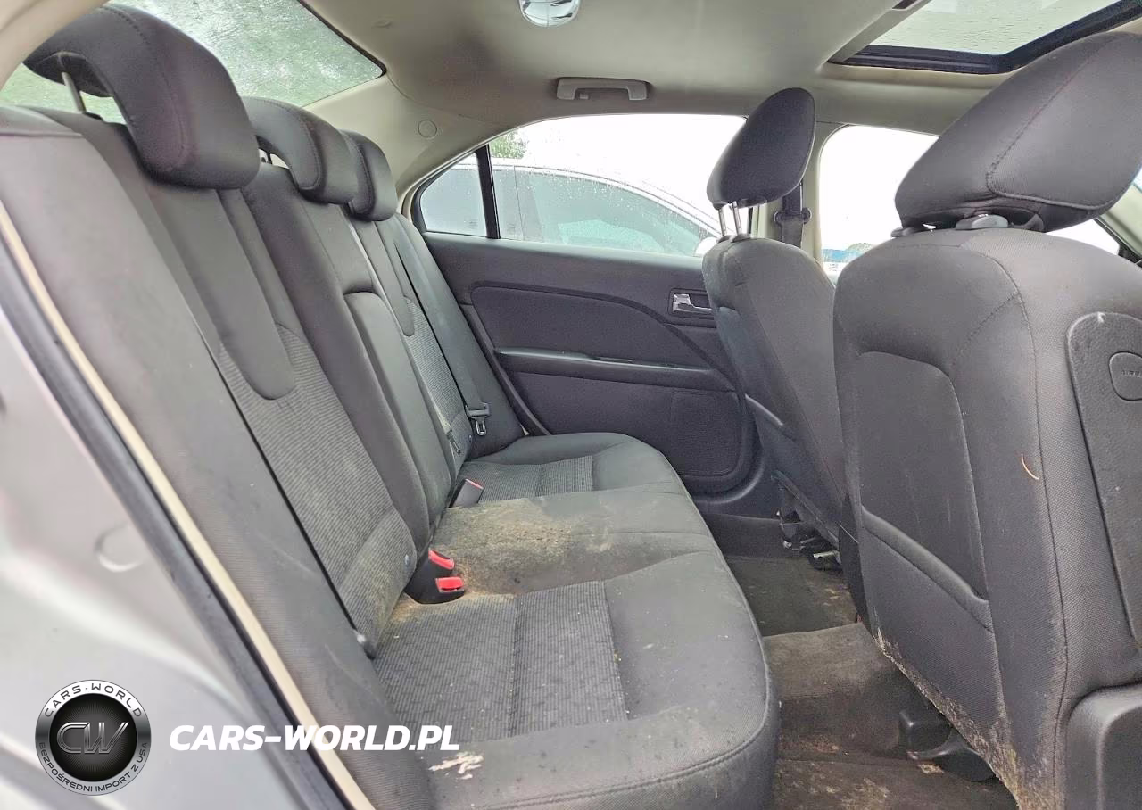 2010 Ford Fusion Se VIN:3FAHP0HA7AR219752 - 10