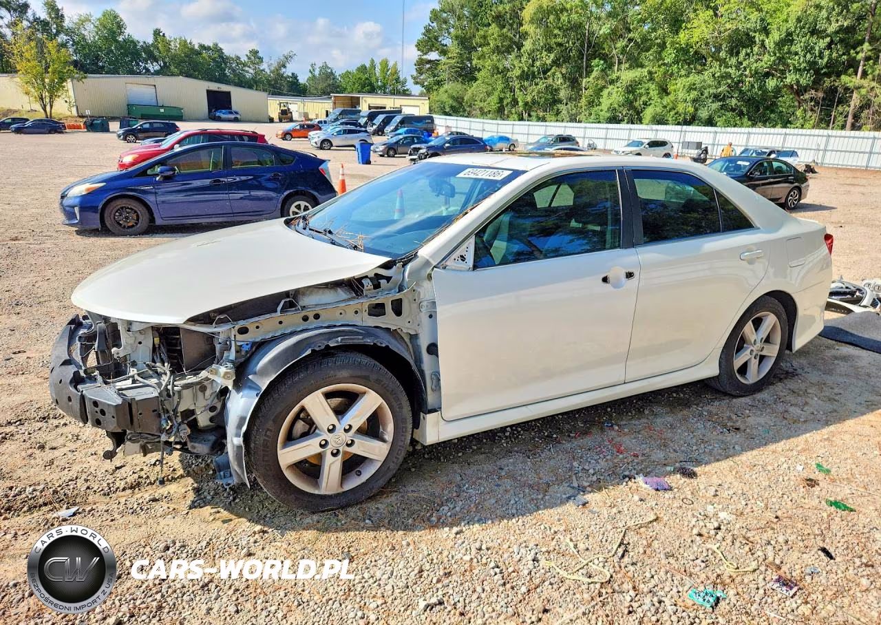 2014 Toyota Camry Se VIN:4T1BF1FK0EU442715 - 1