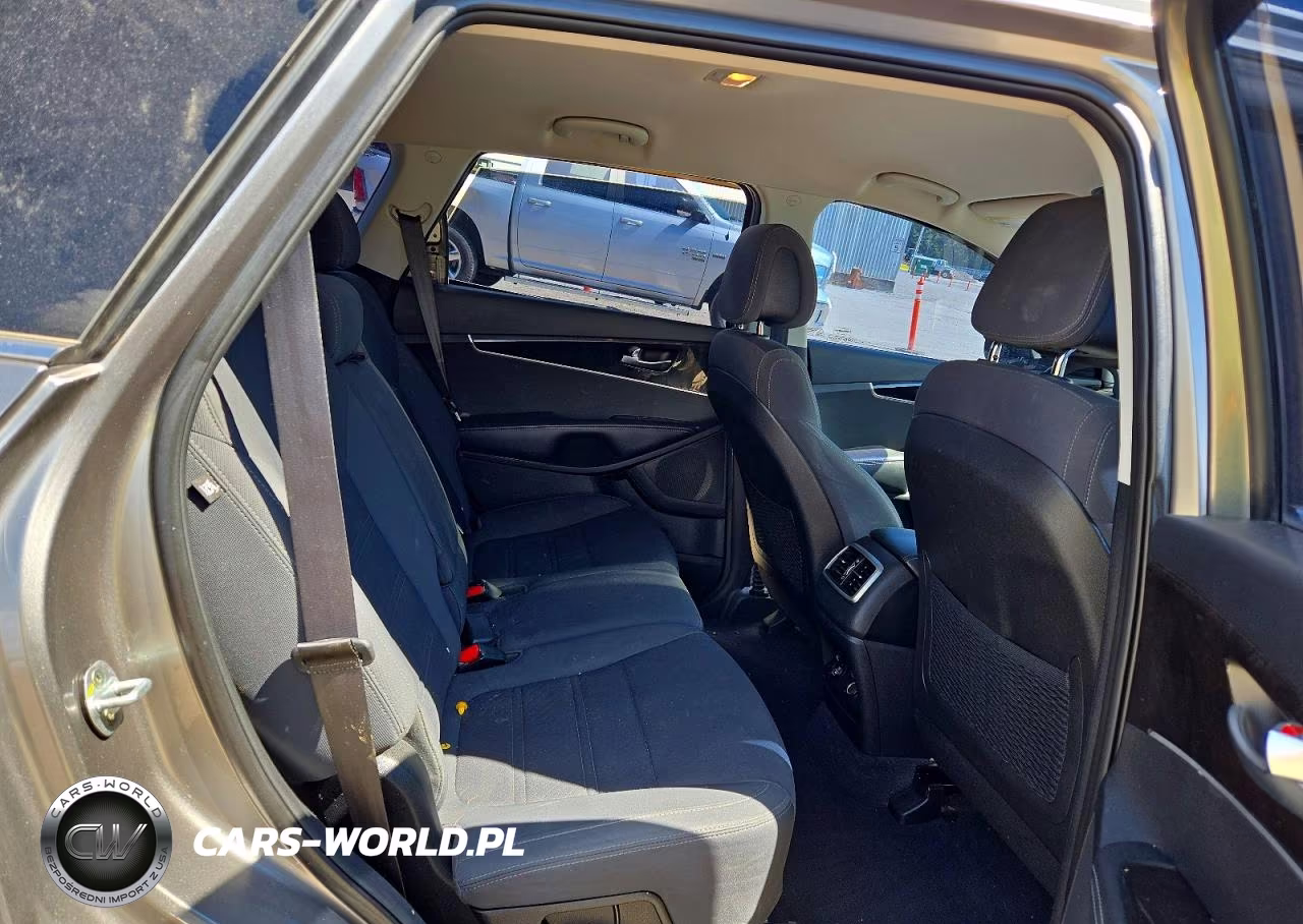 2017 Kia Sorento Lx V6 VIN:5XYPGDA5XHG189760 - 10
