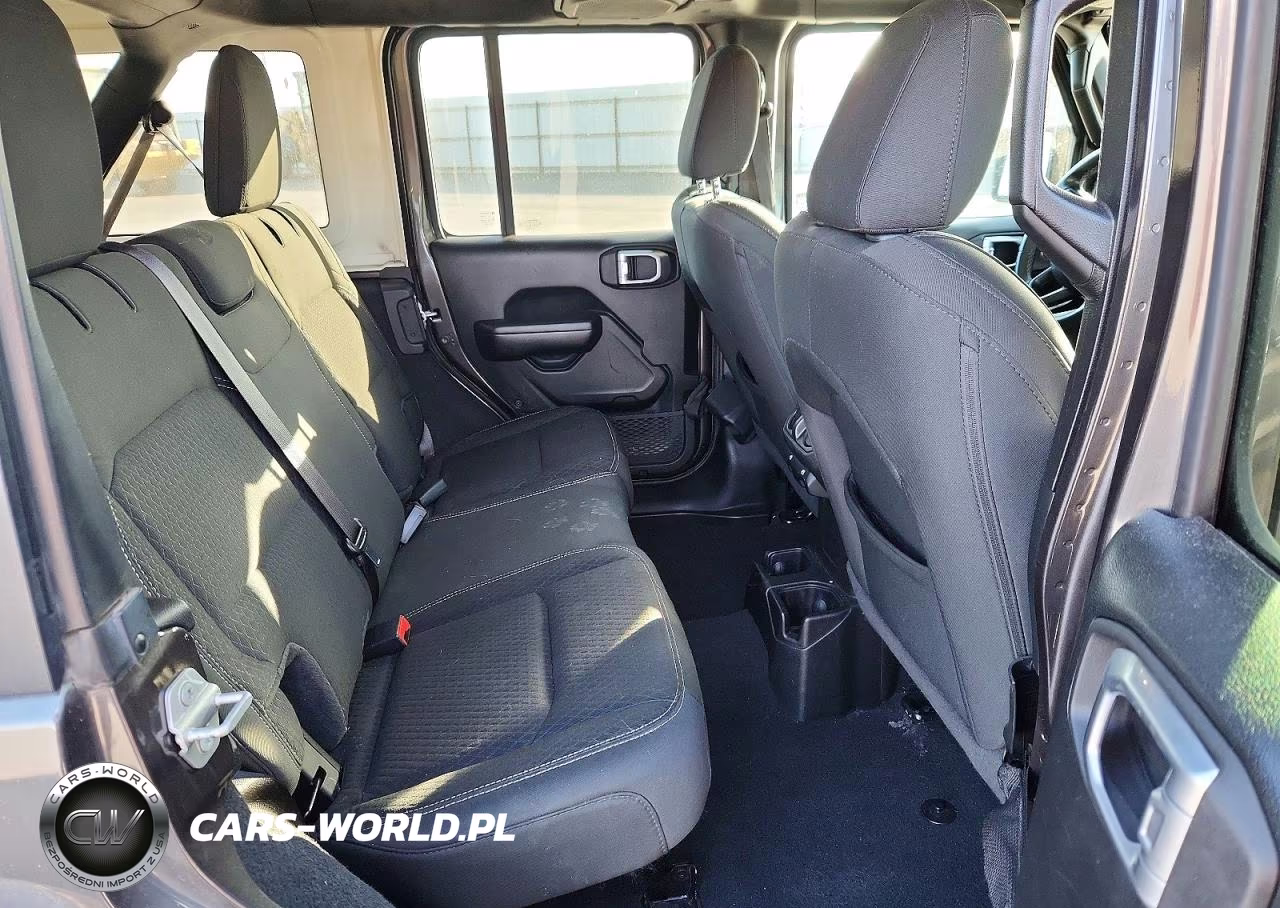 2021 Jeep Wrangler Unlimited Sport VIN:1C4HJXDG1MW617040 - 10